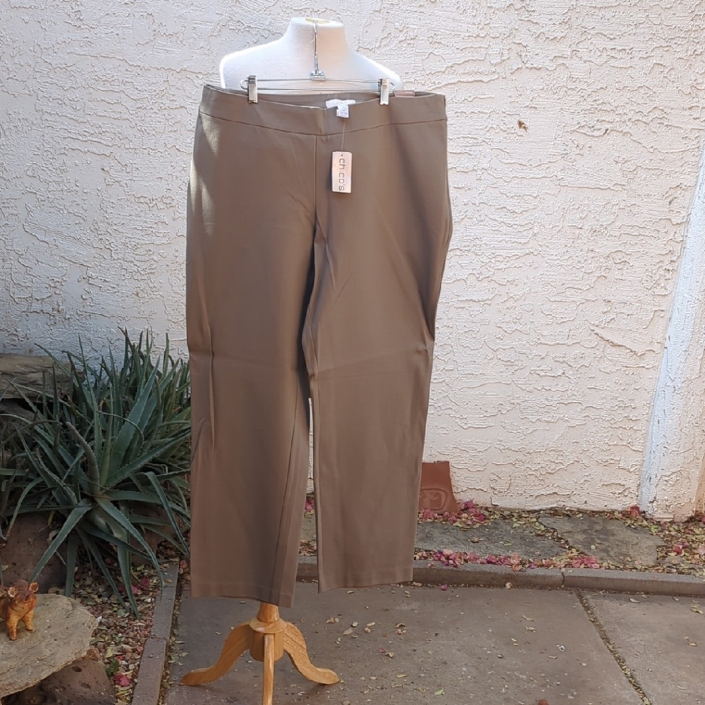 Chico's Taupe Pull-On Capri Pants